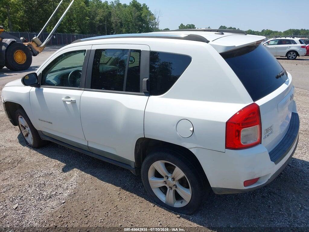 1J4NF1FB5BD250620 2011 JEEP COMPASS photo no. 3
