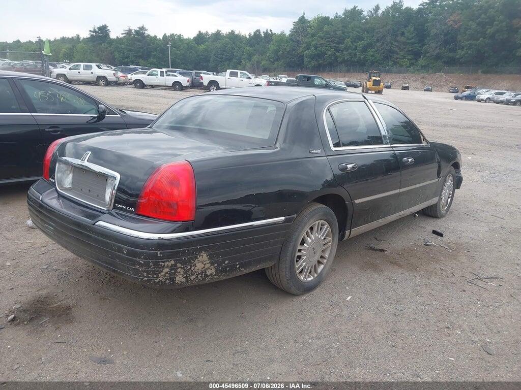 2LNBL8CV7AX751925 2010 LINCOLN TOWN CAR photo no. 4