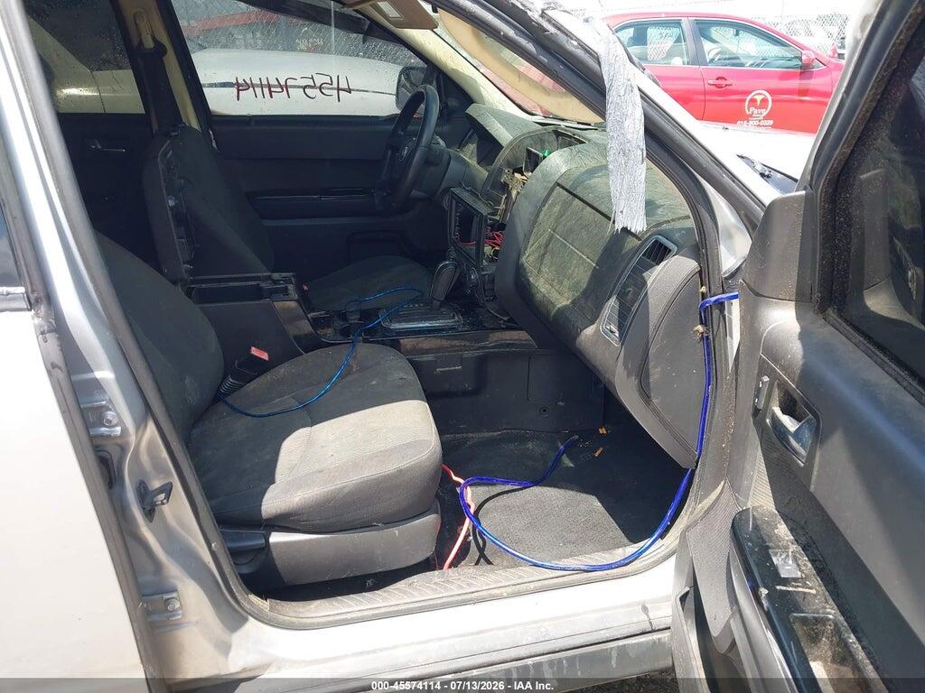 4F2CY0C79AKM00059 2010 MAZDA TRIBUTE photo no. 5