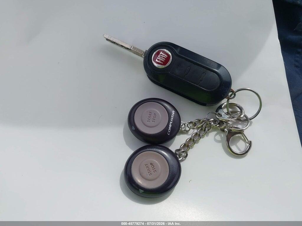 3C3CFFAR8CT303521 2012 FIAT 500 photo no. 11