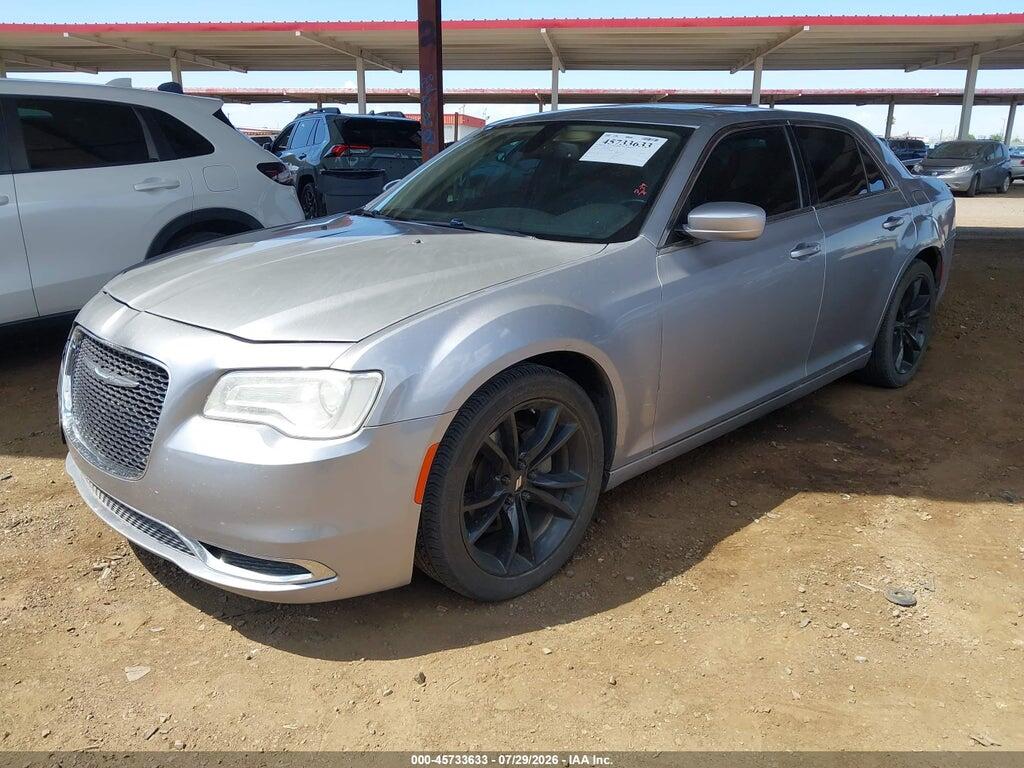 2C3CCAAG4FH796606 2015 CHRYSLER 300 photo no. 2