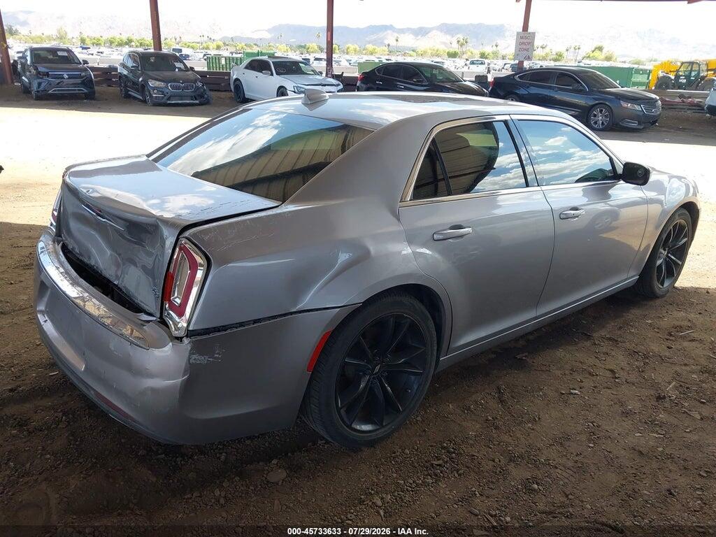 2C3CCAAG4FH796606 2015 CHRYSLER 300 photo no. 4