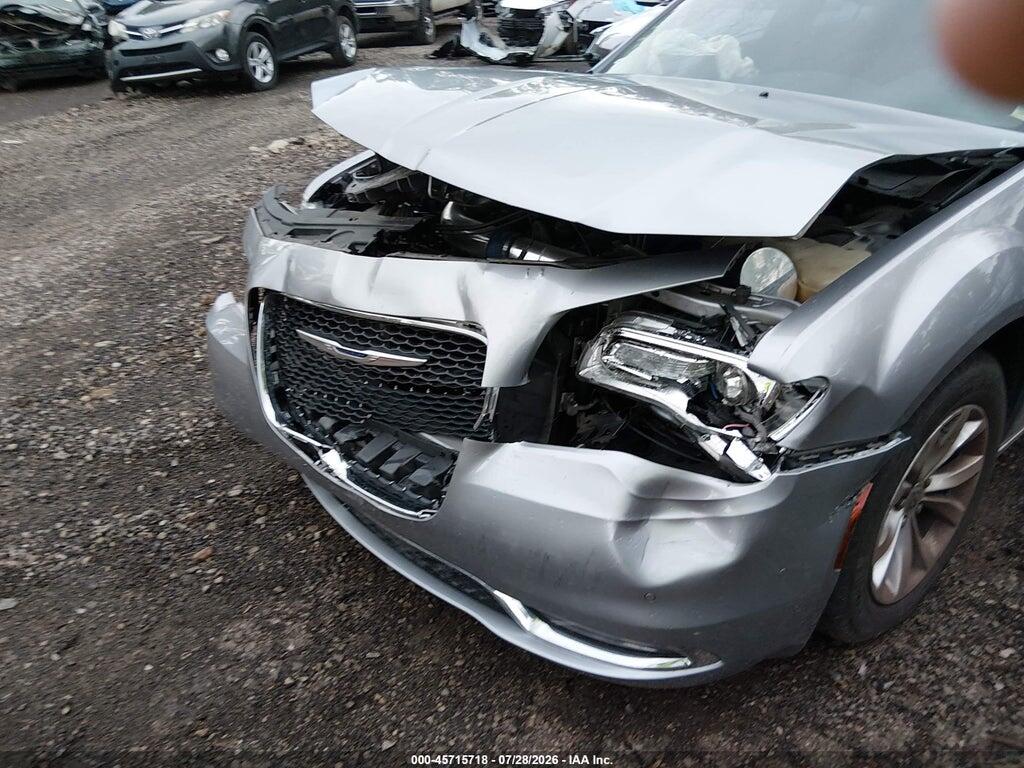 2C3CCAAG3FH921319 2015 CHRYSLER 300 photo no. 6