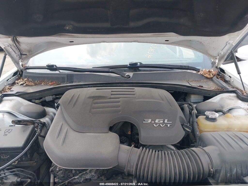 2C3CCAGG2FH756872 2015 CHRYSLER 300 photo no. 10
