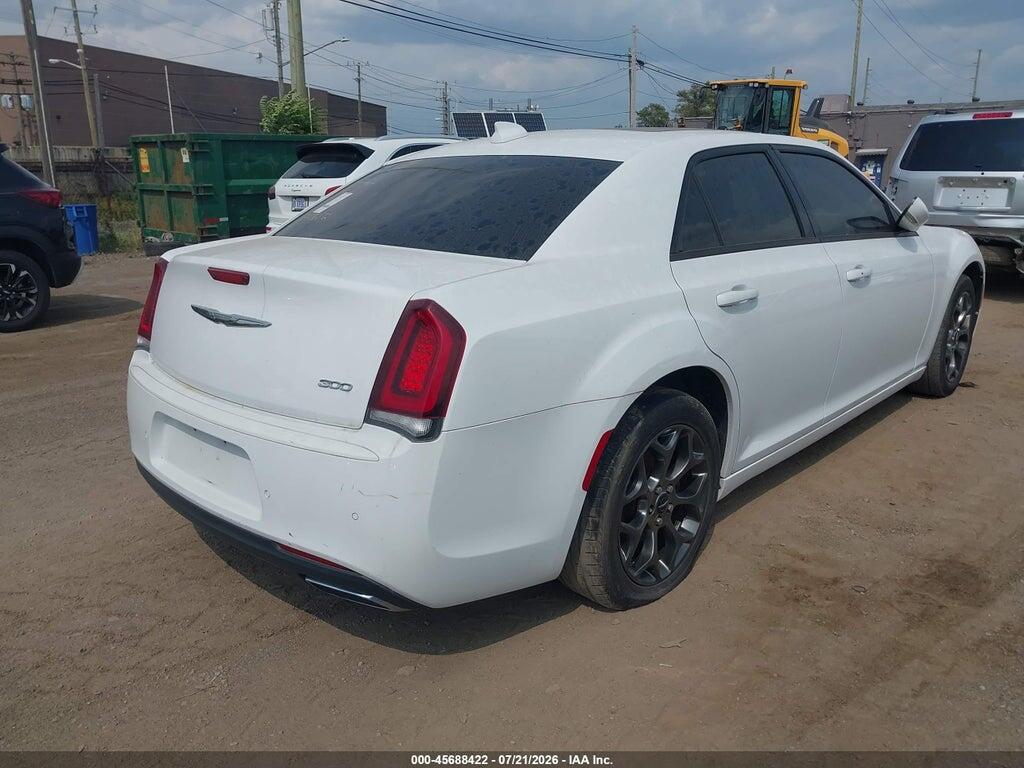 2C3CCAGG2FH756872 2015 CHRYSLER 300 photo no. 4
