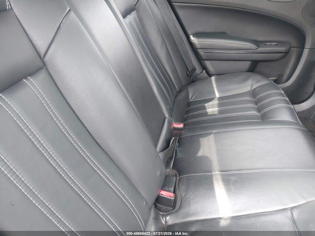 2C3CCAGG2FH756872 2015 CHRYSLER 300 photo no. 8