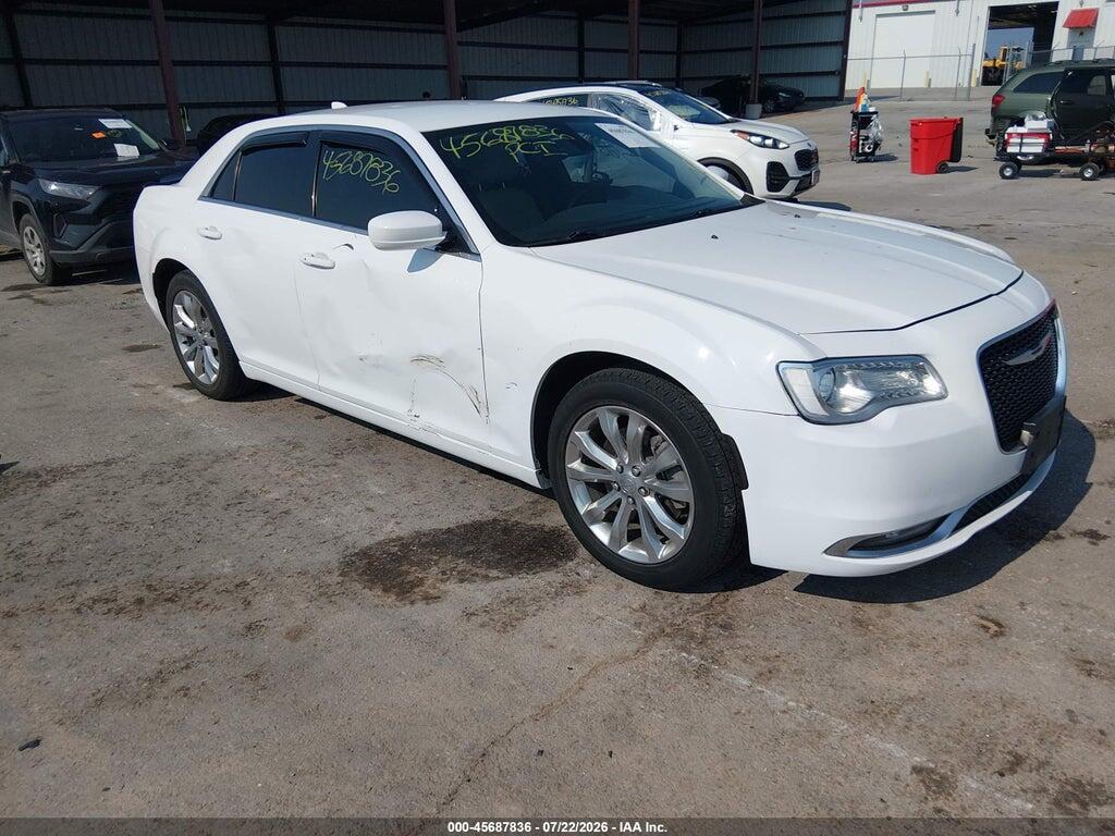 2C3CCARG4FH831021 2015 CHRYSLER 300 photo no. 1