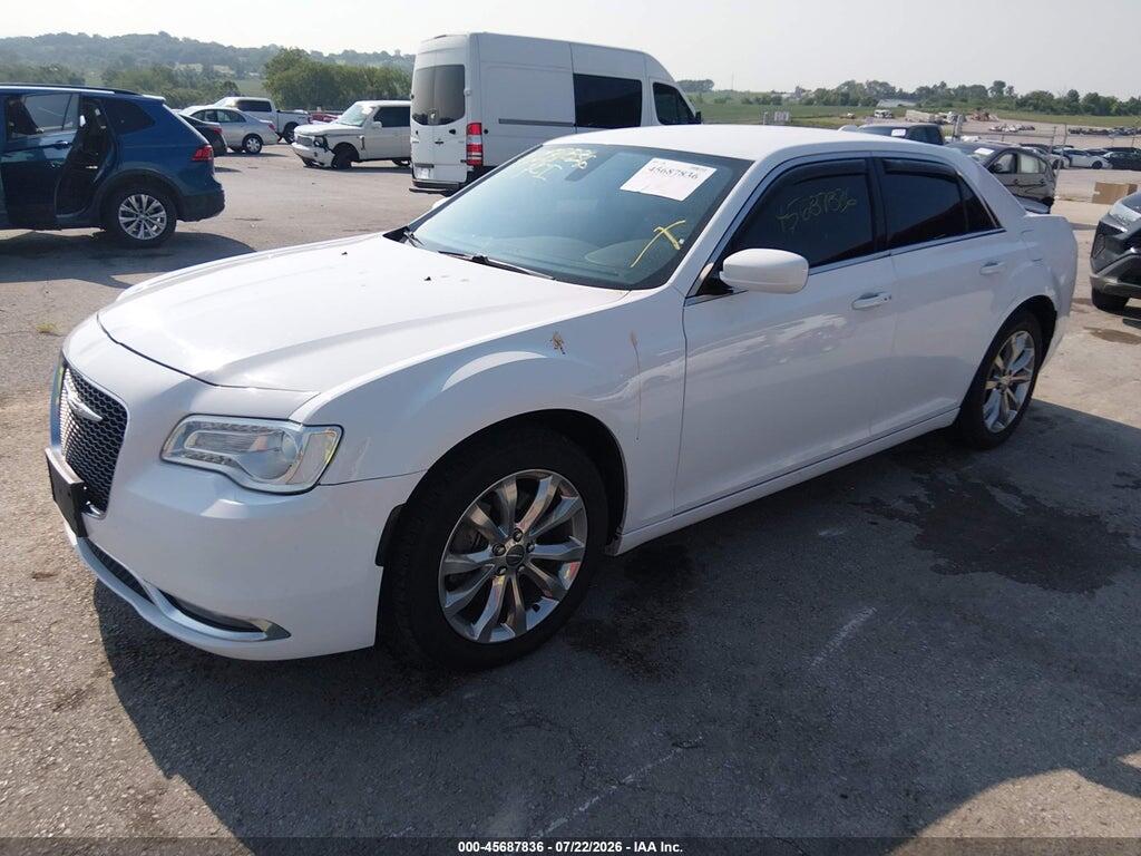 2C3CCARG4FH831021 2015 CHRYSLER 300 photo no. 2