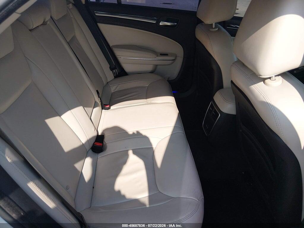2C3CCARG4FH831021 2015 CHRYSLER 300 photo no. 8