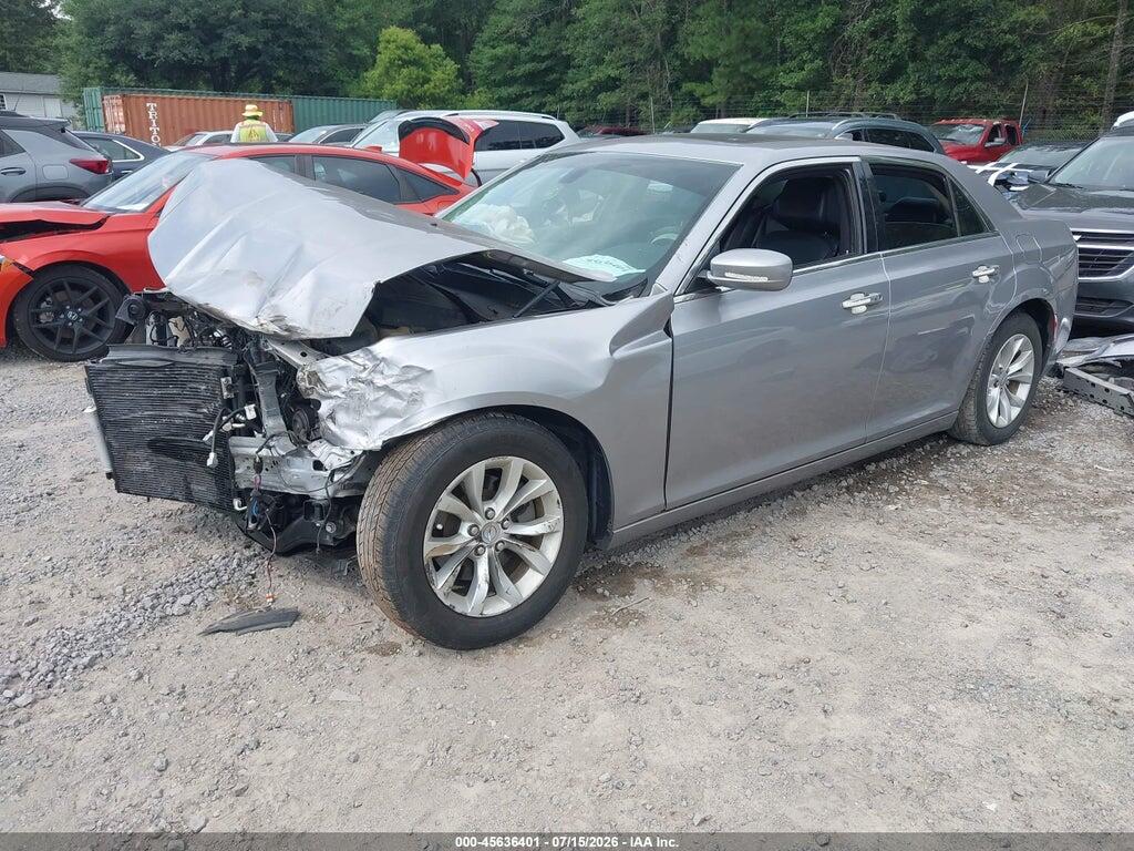 2C3CCAAG9FH807003 2015 CHRYSLER 300 photo no. 2