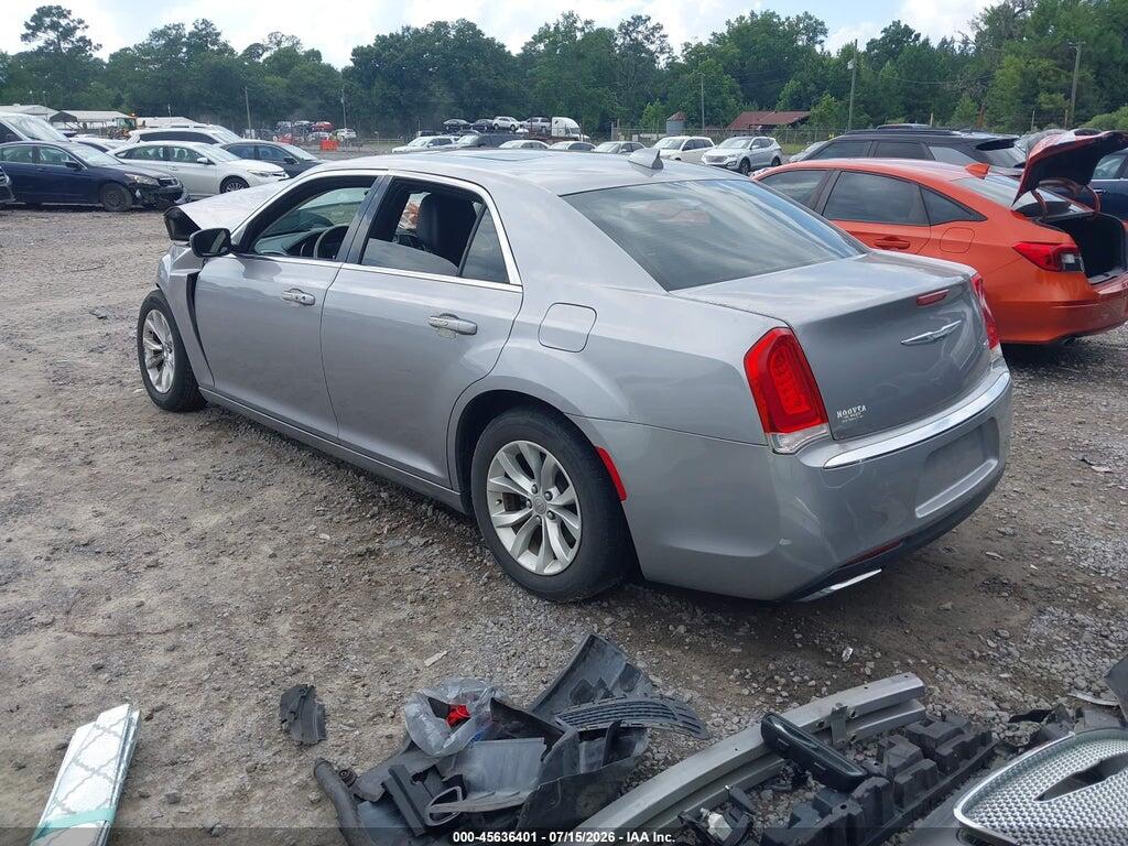 2C3CCAAG9FH807003 2015 CHRYSLER 300 photo no. 3
