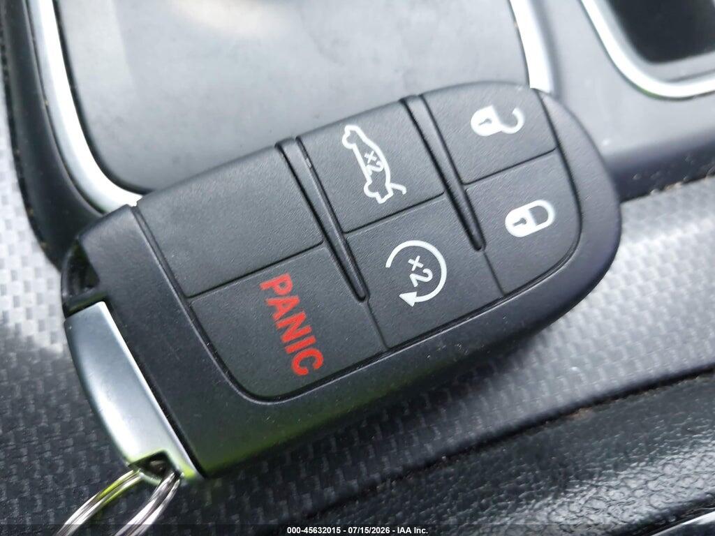 2C3CCABG4FH797317 2015 CHRYSLER 300 photo no. 11