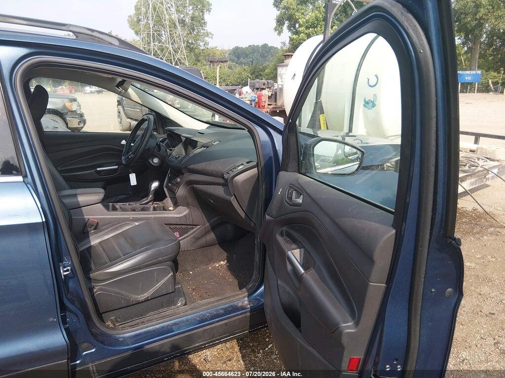 1FMCU9HD8JUC78146 2018 FORD ESCAPE photo no. 5