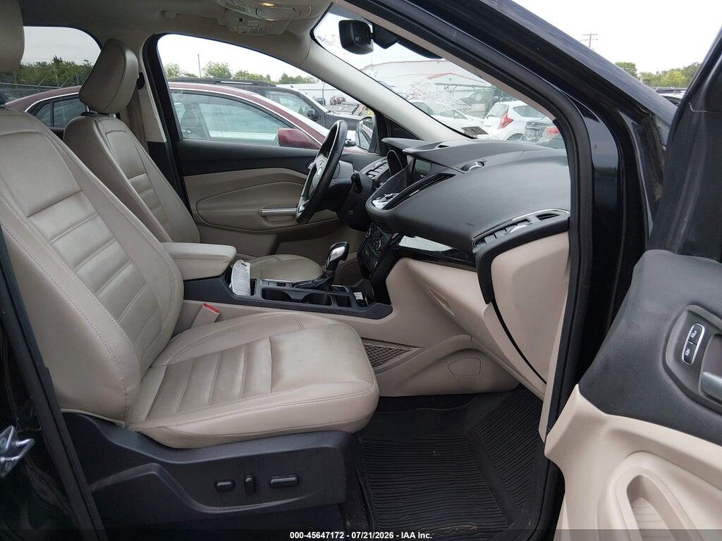 1FMCU9J98JUC45248 2018 FORD ESCAPE photo no. 5