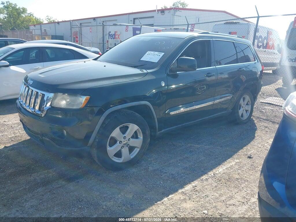 1J4RR4GG0BC590235 2011 JEEP GRAND CHEROKEE photo no. 2