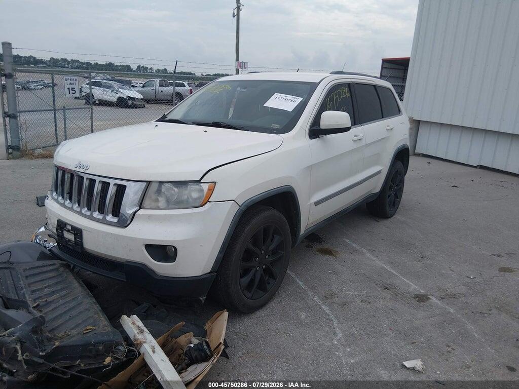 1J4RS4GG0BC716226 2011 JEEP GRAND CHEROKEE photo no. 2