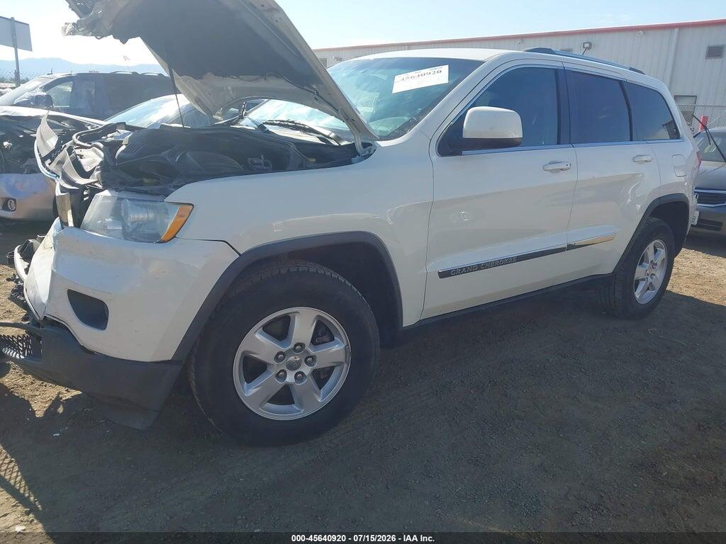 1J4RR4GG3BC507669 2011 JEEP GRAND CHEROKEE photo no. 2