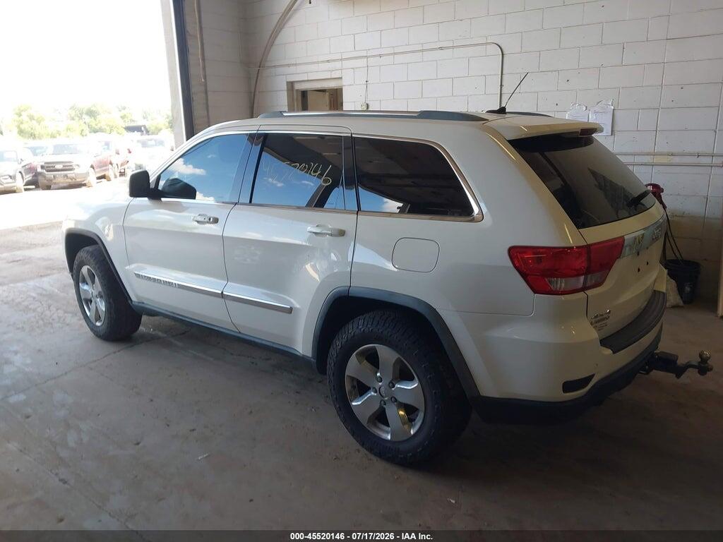 1J4RR4GT5BC542016 2011 JEEP GRAND CHEROKEE photo no. 3