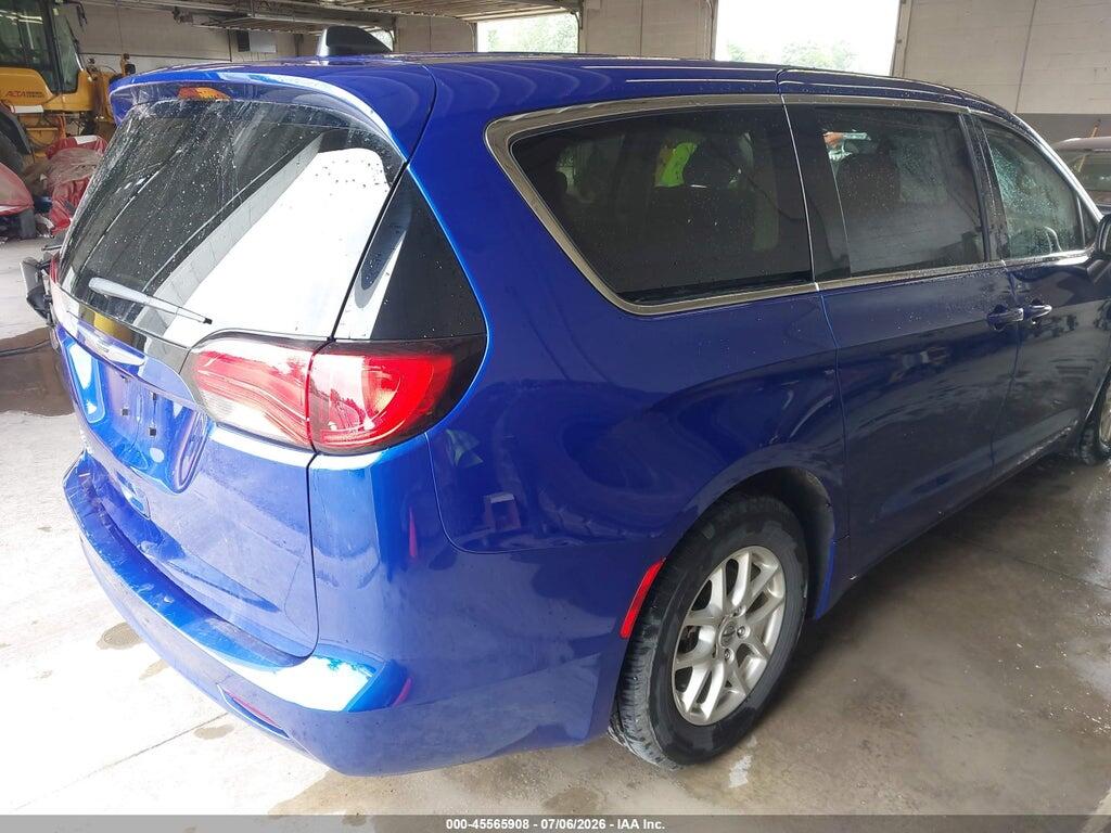 2C4RC1CG9MR577618 2021 CHRYSLER VOYAGER photo no. 4