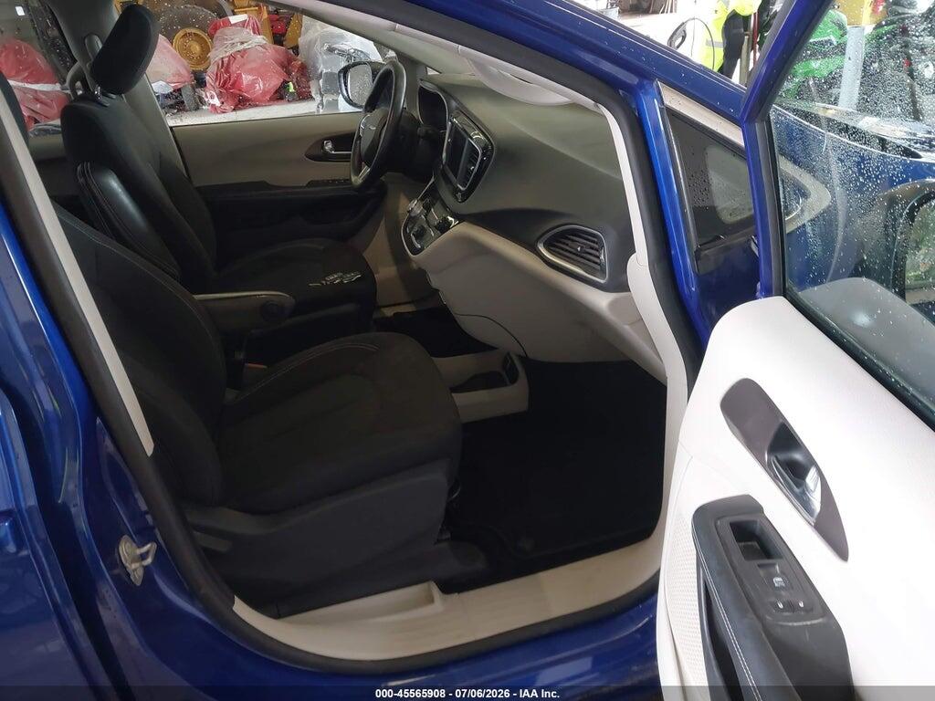 2C4RC1CG9MR577618 2021 CHRYSLER VOYAGER photo no. 5