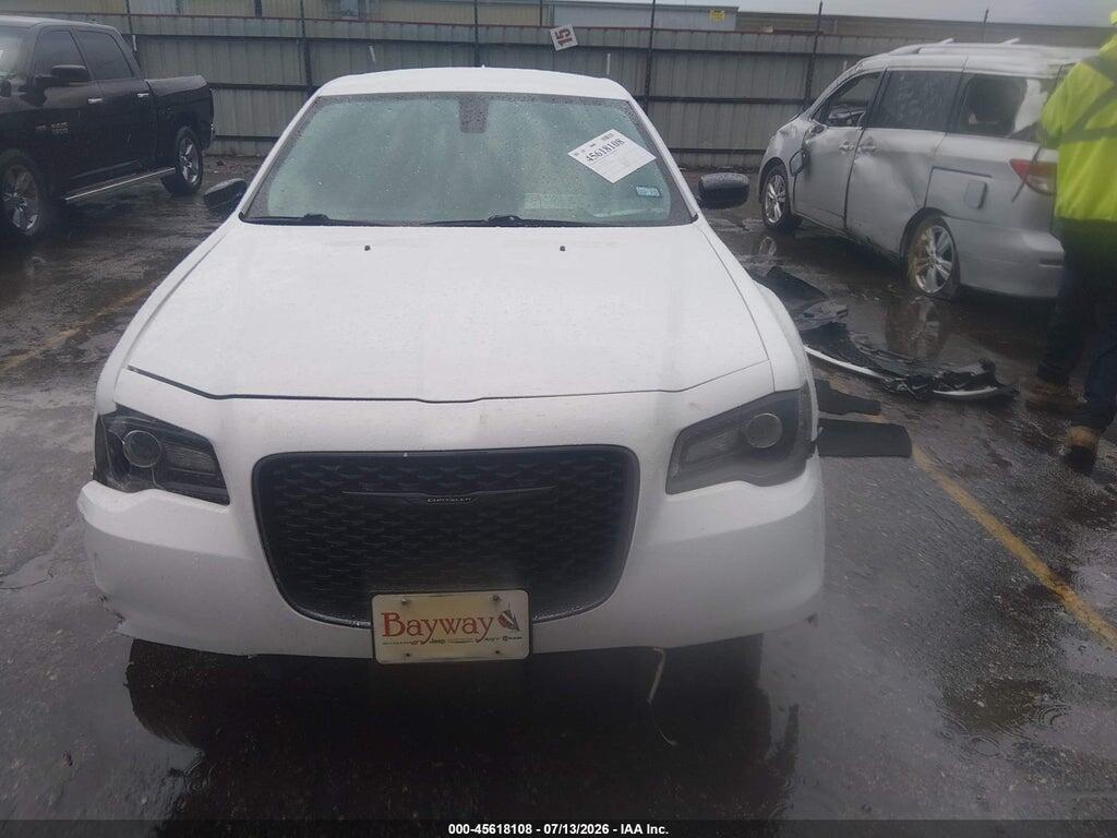 2C3CCAAG6MH538133 2021 CHRYSLER 300 photo no. 12