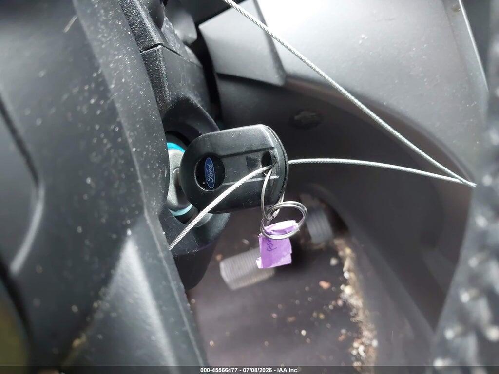 1FMCU9HD4JUC74238 2018 FORD ESCAPE photo no. 11