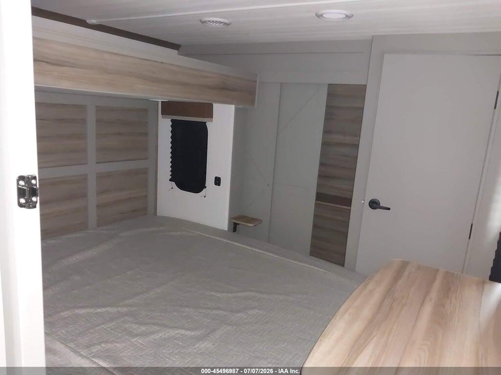 4YDFSTU25T4530508 2026 KEYSTONE RV SPRINTER 3920DSL 5TH WHL TRAVEL TRAILER photo no. 5