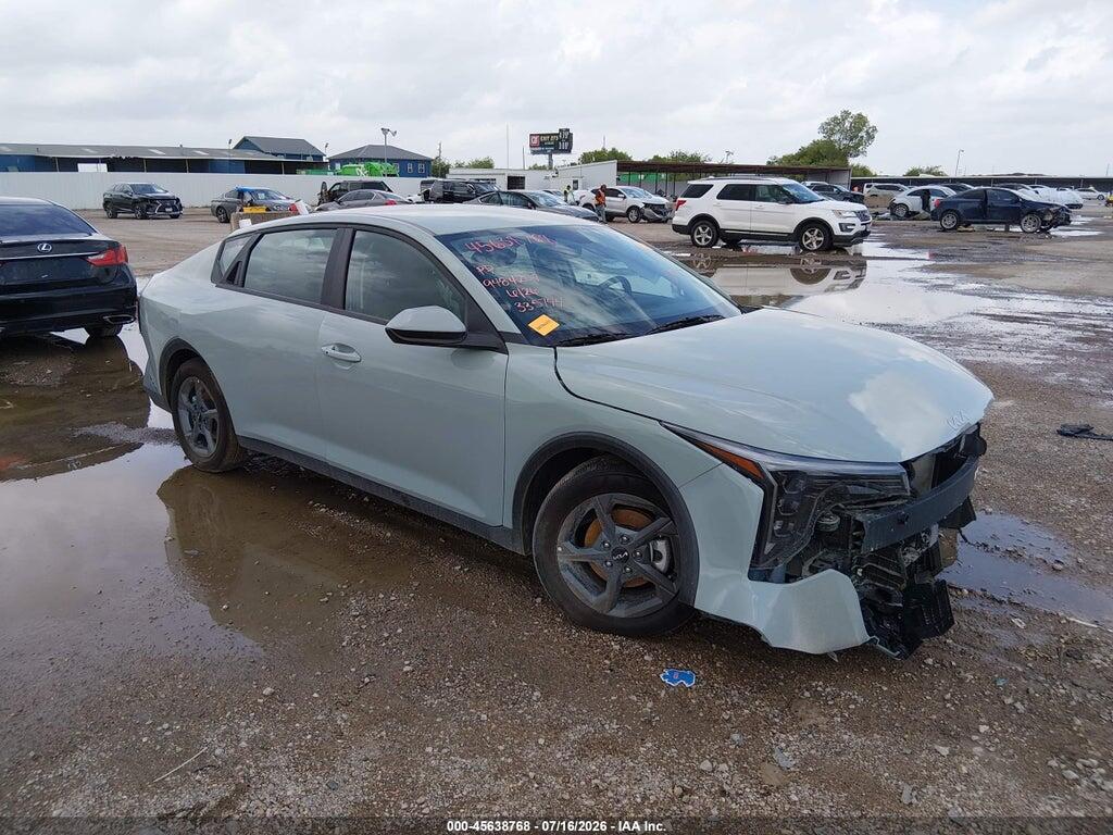 3KPFT4DE8TE335744 2026 KIA K4 photo no. 1