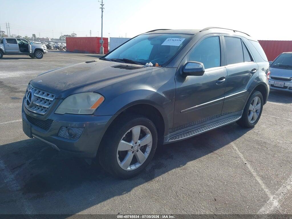 4JGBB5GB4AA579461 2010 MERCEDES-BENZ ML 350 photo no. 2