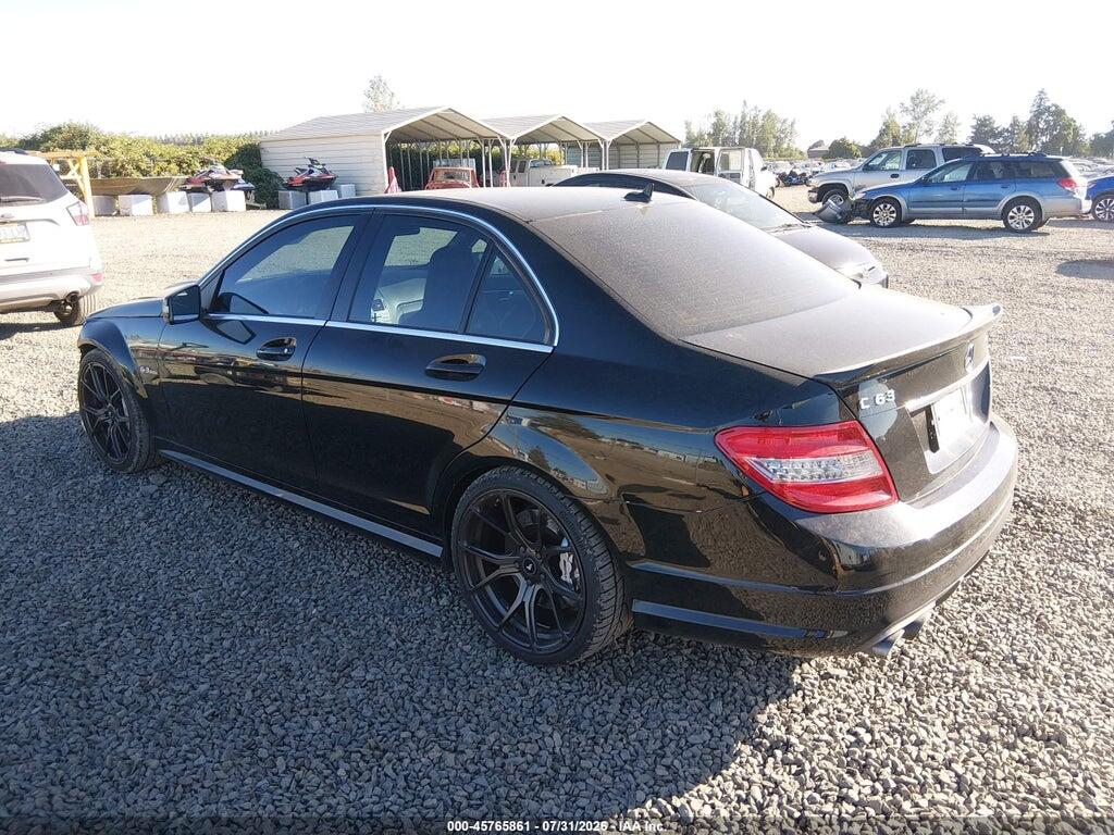 WDDGF7HB1AF366324 2010 MERCEDES-BENZ C 63 AMG photo no. 3