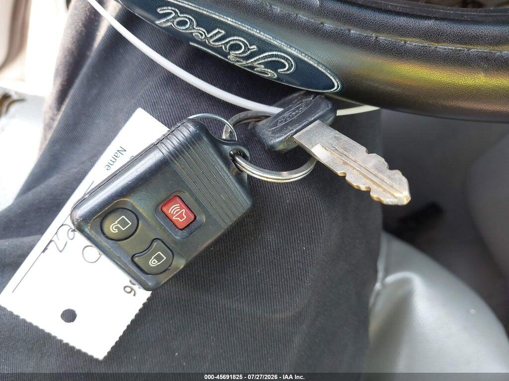 1FTNS2EW5CDA35221 2012 FORD E-250 photo no. 11