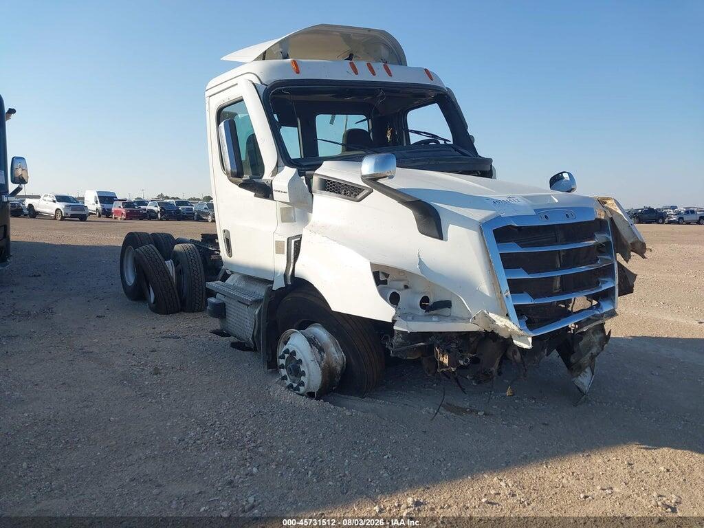2025 FREIGHTLINER NEW CASCADIA 116 3AKJHTDV8SDVW3854