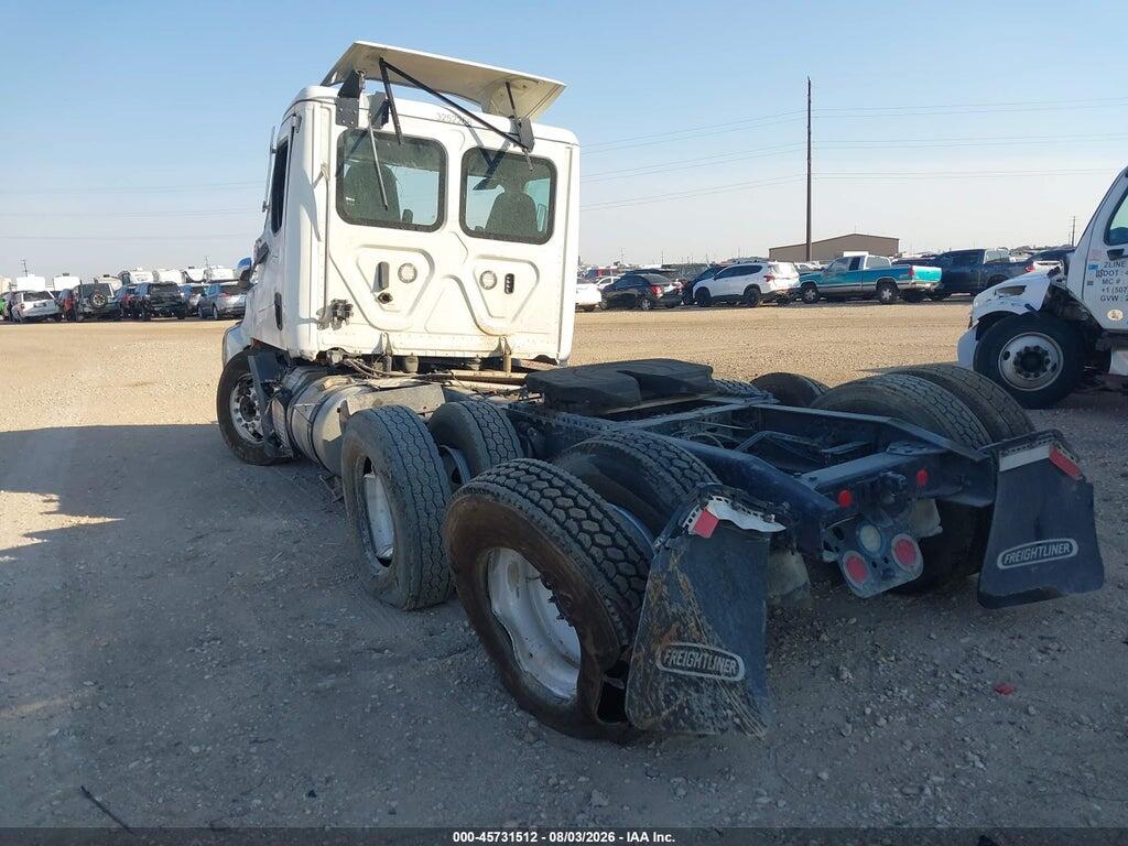 3AKJHTDV8SDVW3854 2025 FREIGHTLINER NEW CASCADIA 116 photo no. 3