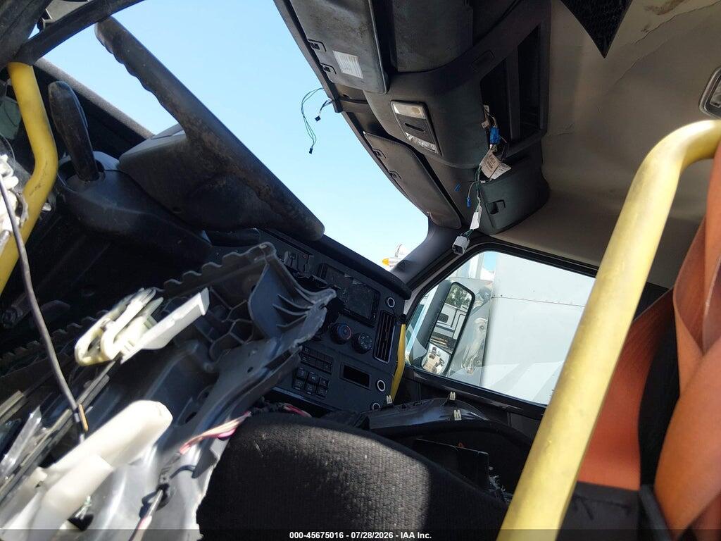 3AKJHTDV9SSVT1054 2025 FREIGHTLINER NEW CASCADIA 116 photo no. 3