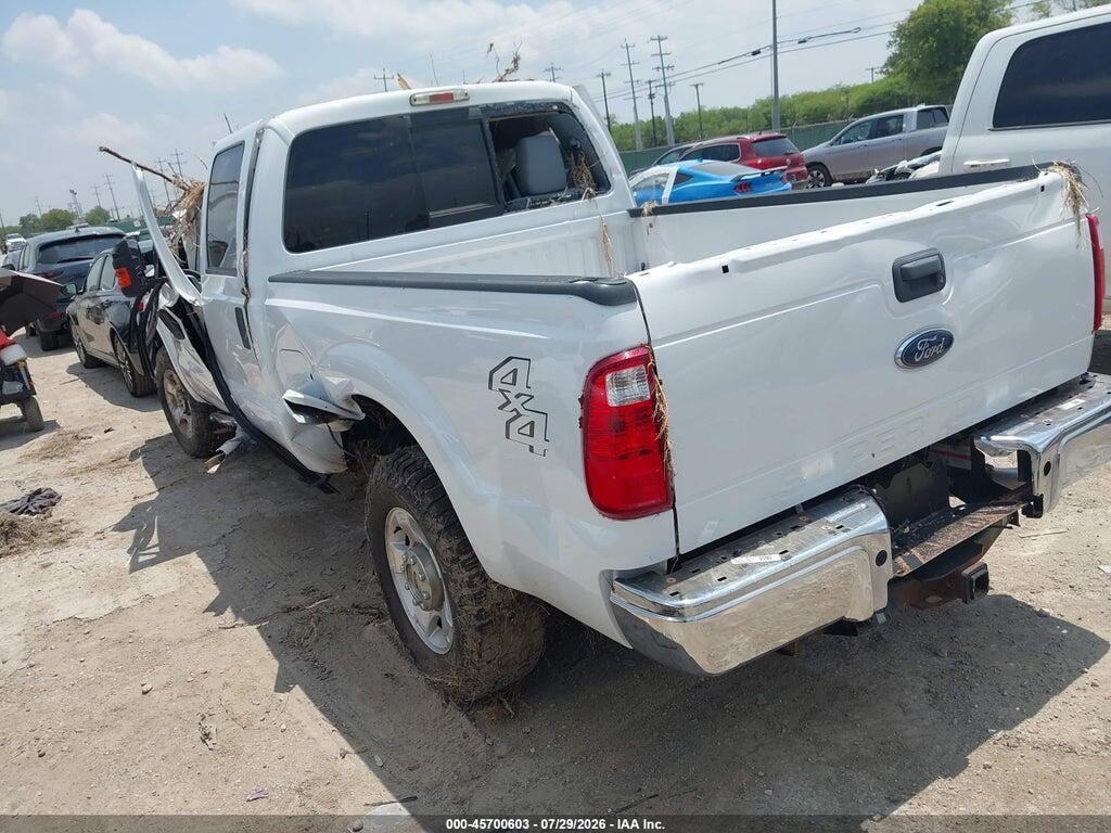 1FT7W2BT9GEA65832 2016 FORD F-250 photo no. 3