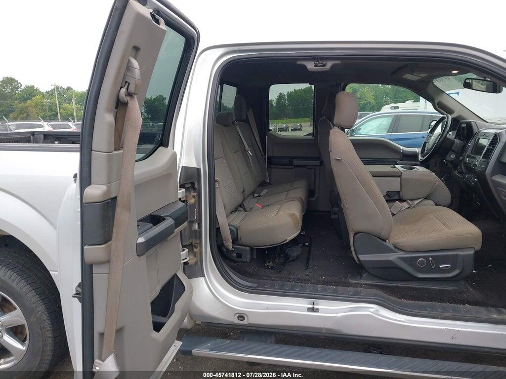 1FTFX1E5XJFB38000 2018 FORD F-150 photo no. 8