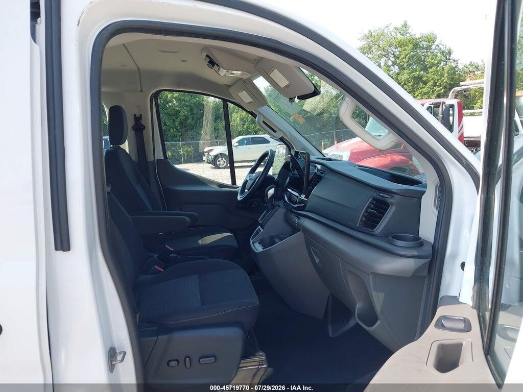 1FBAX2Y81PKA94639 2023 FORD TRANSIT-350 PASSENGER VAN photo no. 5