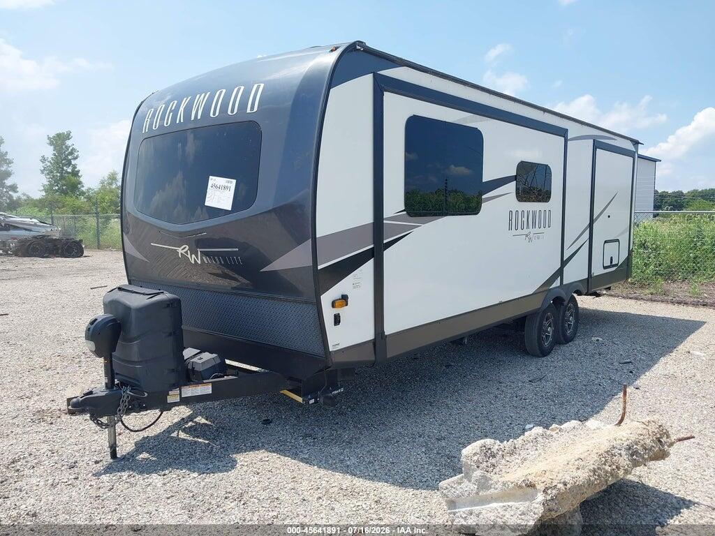4X4TRLB22PZ184974 2023 FOREST RIVER ROCKWOOD ULTRA LITE TRAVEL TRAILER photo no. 2