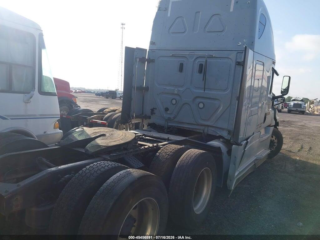3AKJHHDR3PSNJ7304 2023 FREIGHTLINER NEW CASCADIA 126 photo no. 4