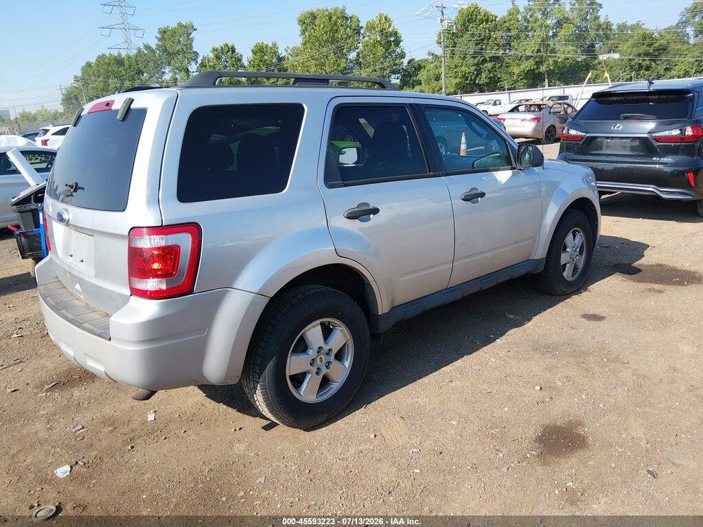 1FMCU0D77CKC15016 2012 FORD ESCAPE photo no. 4
