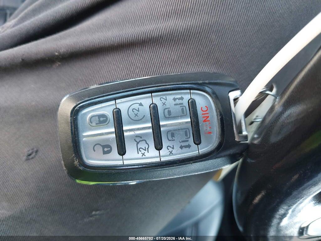 2C4RC3BG4LR282650 2020 CHRYSLER PACIFICA photo no. 11