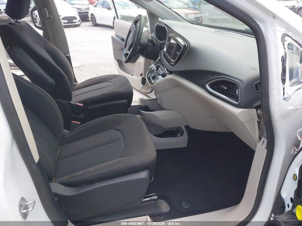 2C4RC1AG2LR146247 2020 CHRYSLER VOYAGER photo no. 5
