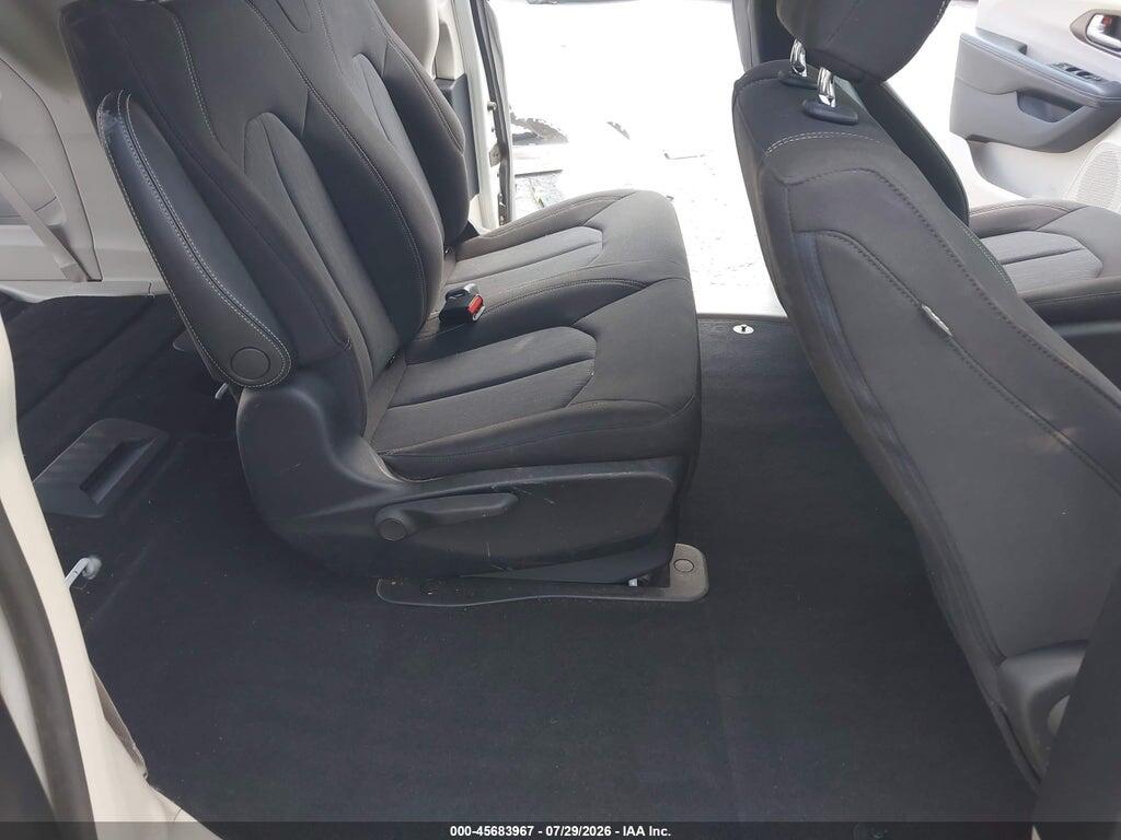 2C4RC1AG2LR146247 2020 CHRYSLER VOYAGER photo no. 8