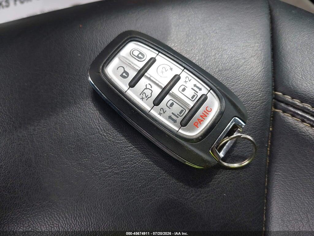 2C4RC1DG7LR168403 2020 CHRYSLER VOYAGER photo no. 11