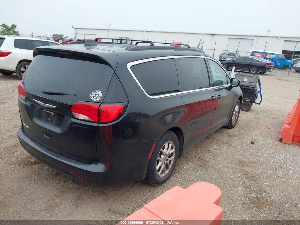 2C4RC1DG0LR148302 2020 CHRYSLER VOYAGER photo no. 4