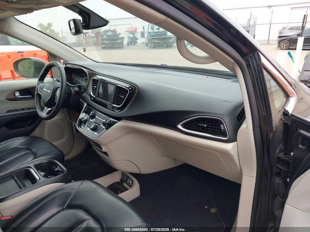 2C4RC1DG0LR148302 2020 CHRYSLER VOYAGER photo no. 5