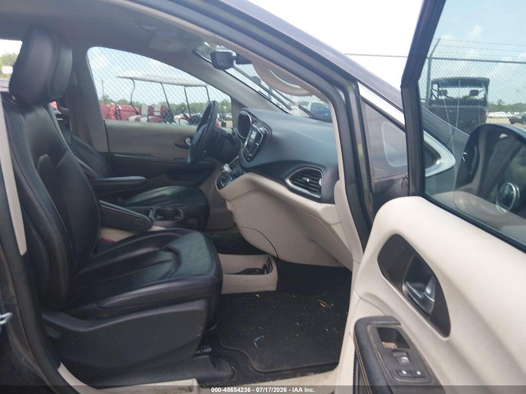 2C4RC1DG3LR156989 2020 CHRYSLER VOYAGER photo no. 5