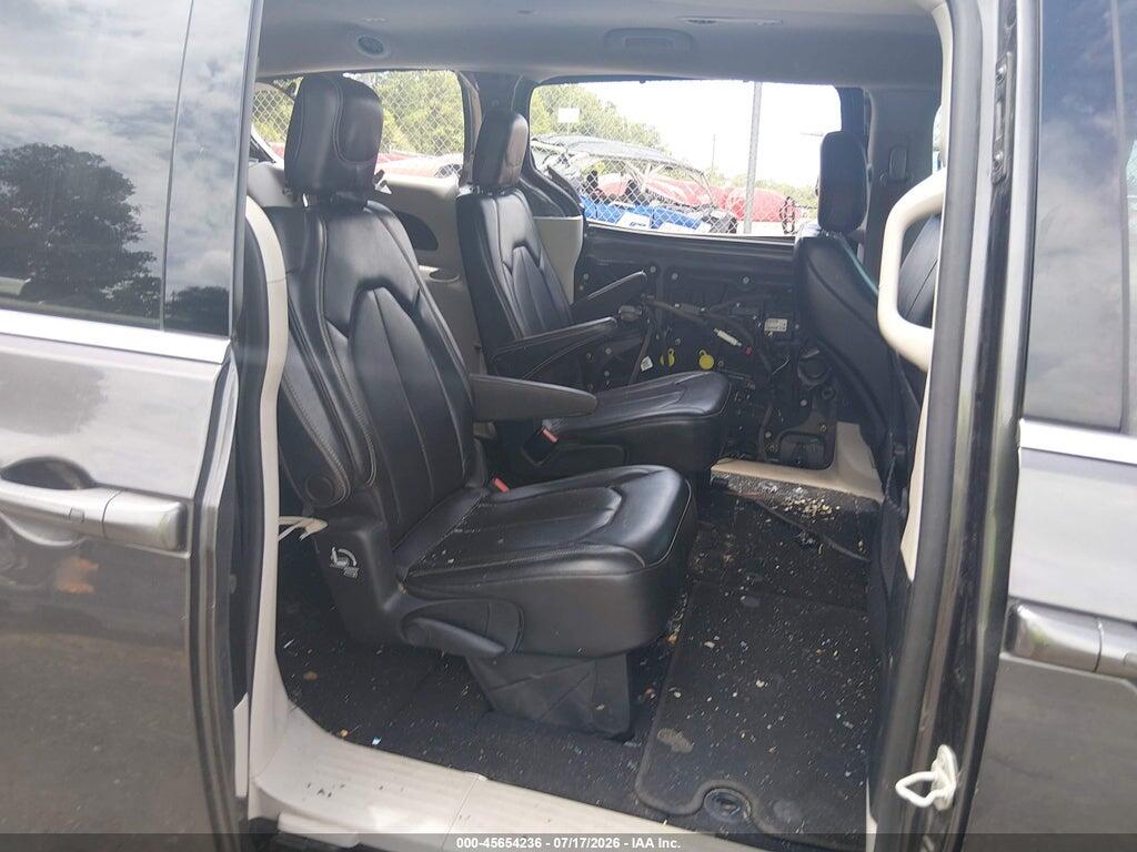 2C4RC1DG3LR156989 2020 CHRYSLER VOYAGER photo no. 8