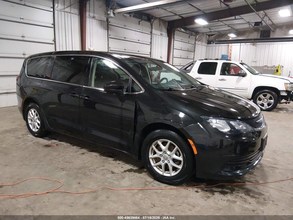 2C4RC1CGXLR146882 2020 CHRYSLER VOYAGER photo no. 1