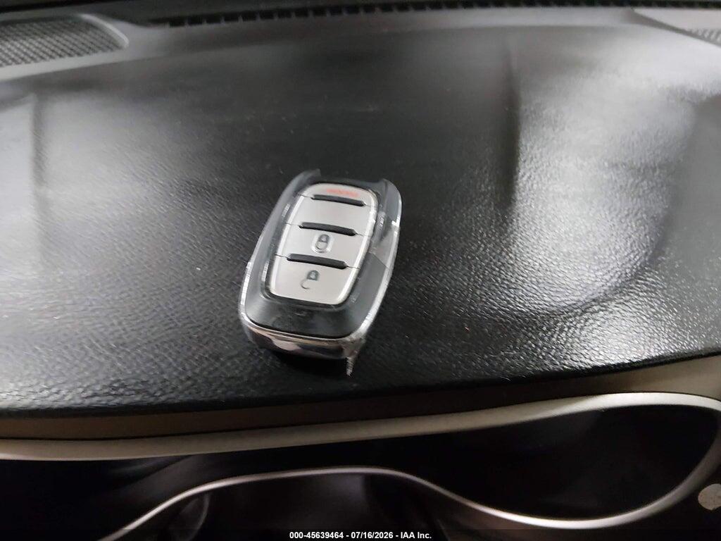 2C4RC1CGXLR146882 2020 CHRYSLER VOYAGER photo no. 11